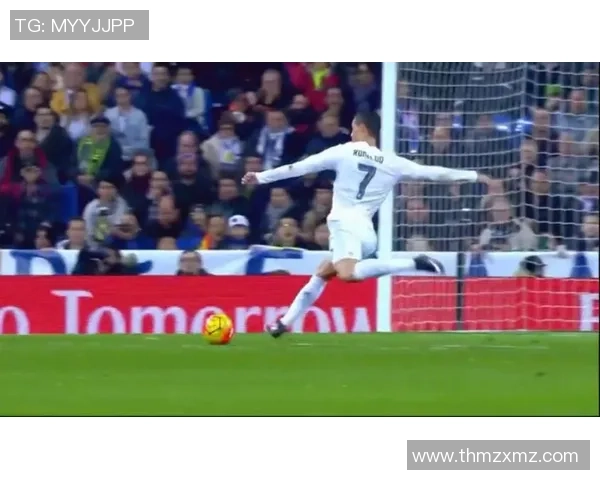 C罗传奇足球技巧与精彩进球集锦小视频回顾